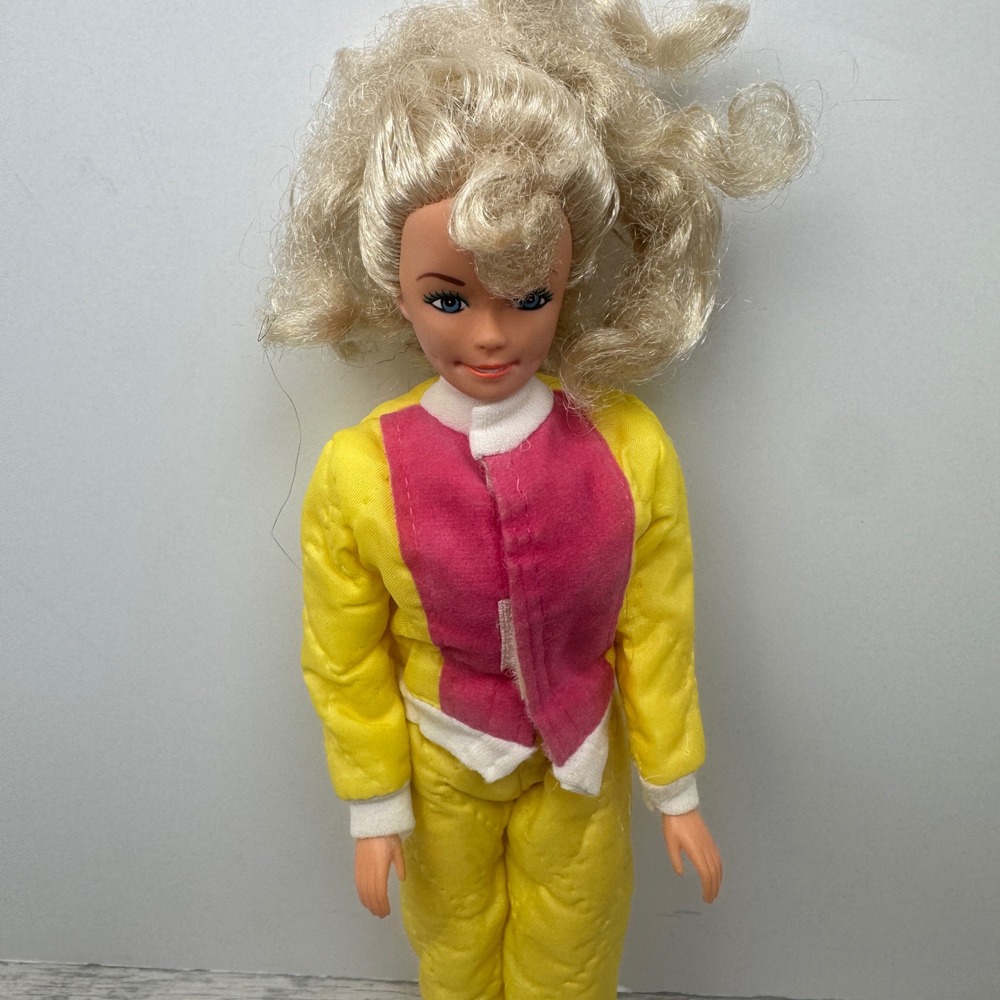 Vintage Ski Suit Outfit Fashion for Barbie's Yellow Pink Quilted with Doll Retro - Picture 10 of 11